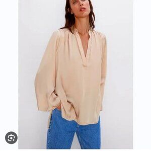 Zara Womens Beige Long Sleeve V-Neck Blouse size medium satin